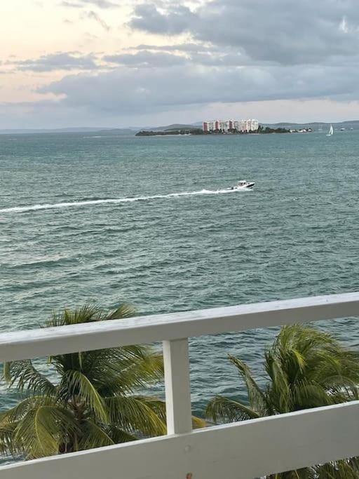 Beautiful Ocean Blue Love Oceanfront Apartment Fajardo Exterior photo